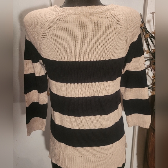 Ann Taylor Loft Cream And Black Striped Sweater M - Picture 4 of 7